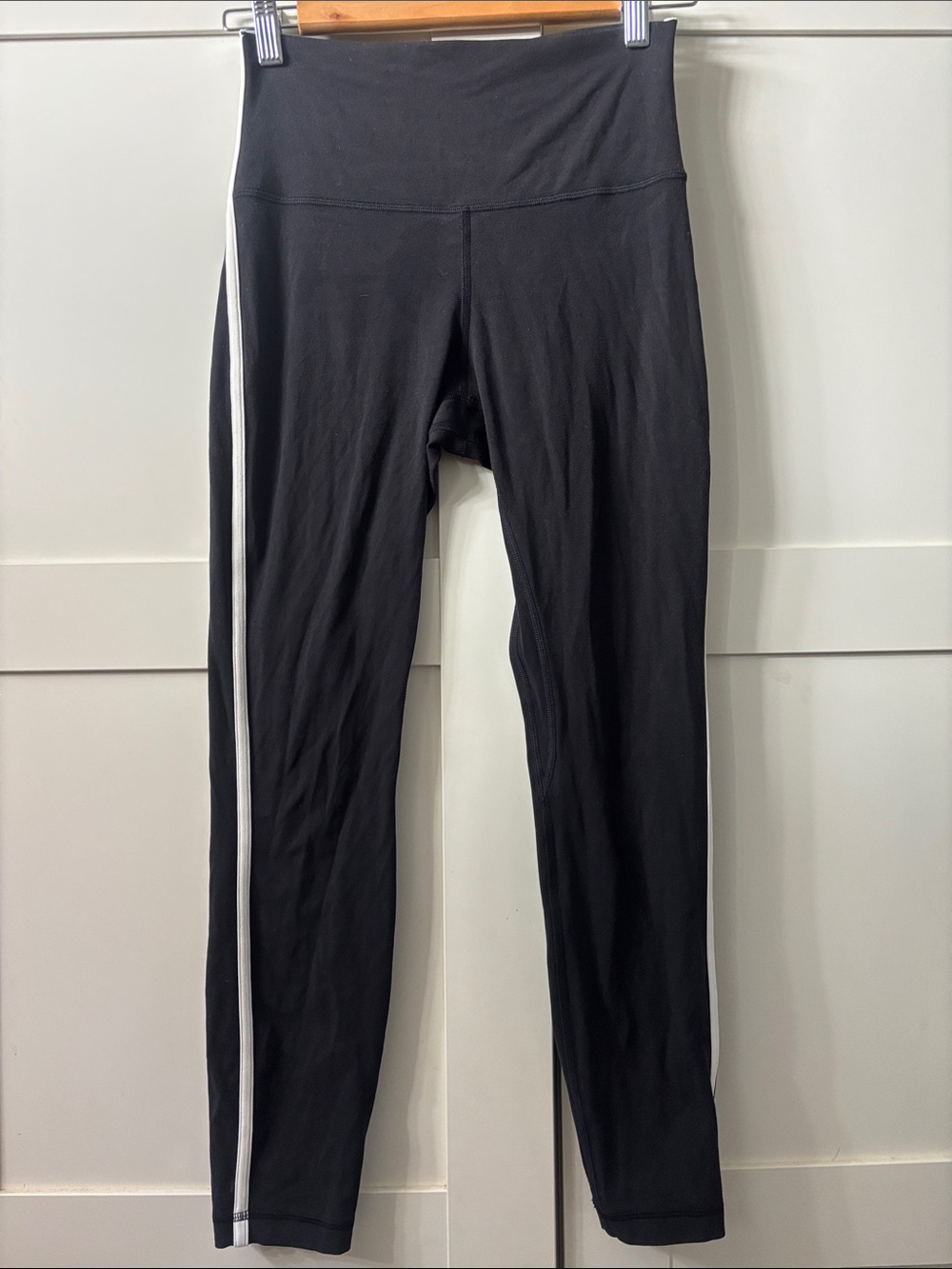 Lululemon Align™ High-Rise Side-Stripe Tight 25", Size 6